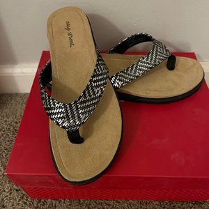 Black/ Silver Easy Street Sandals